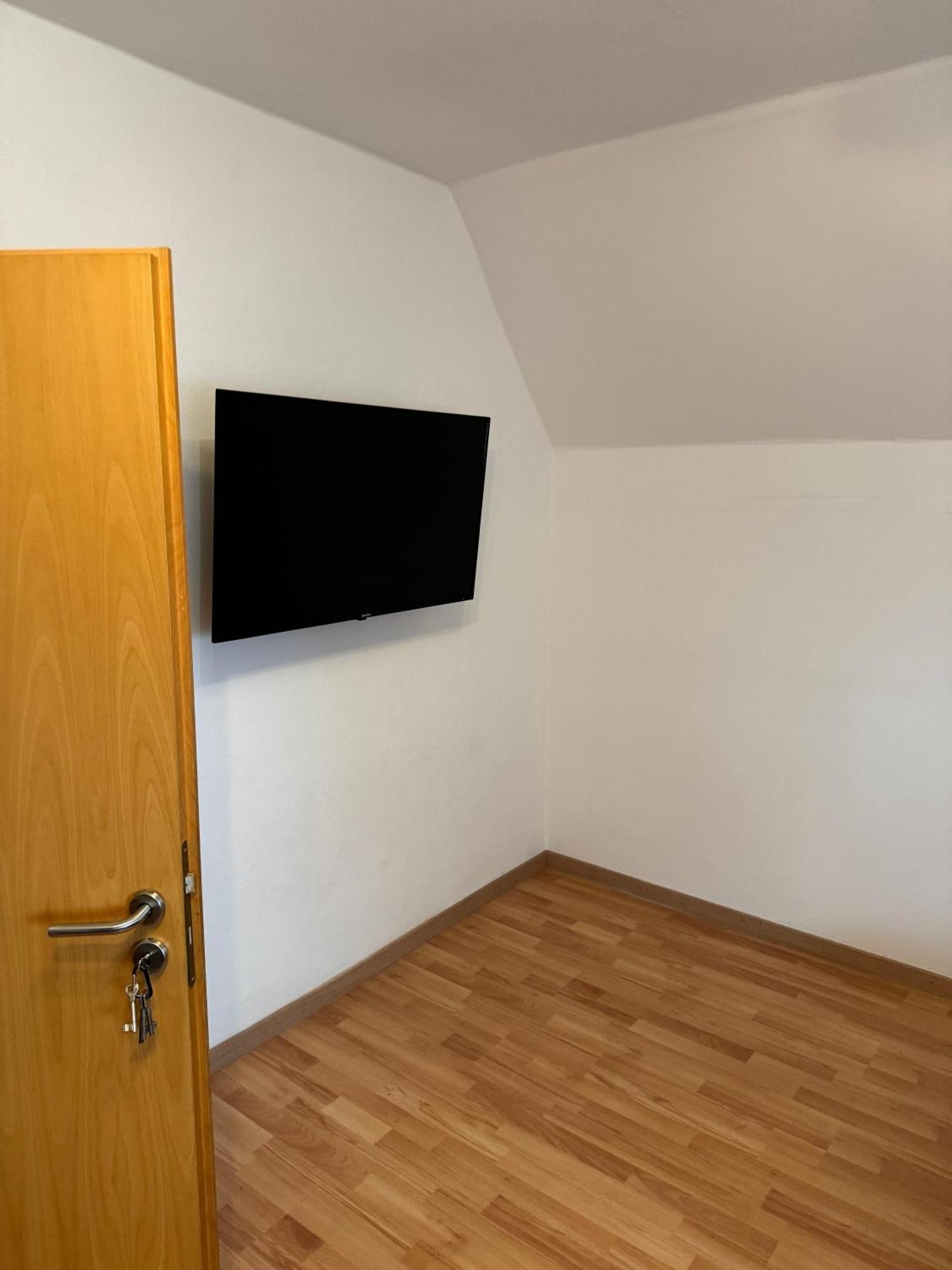 Schoene Wohnung Mit Tv, Wlan Und Kueche - Anna Werne Ngoại thất bức ảnh